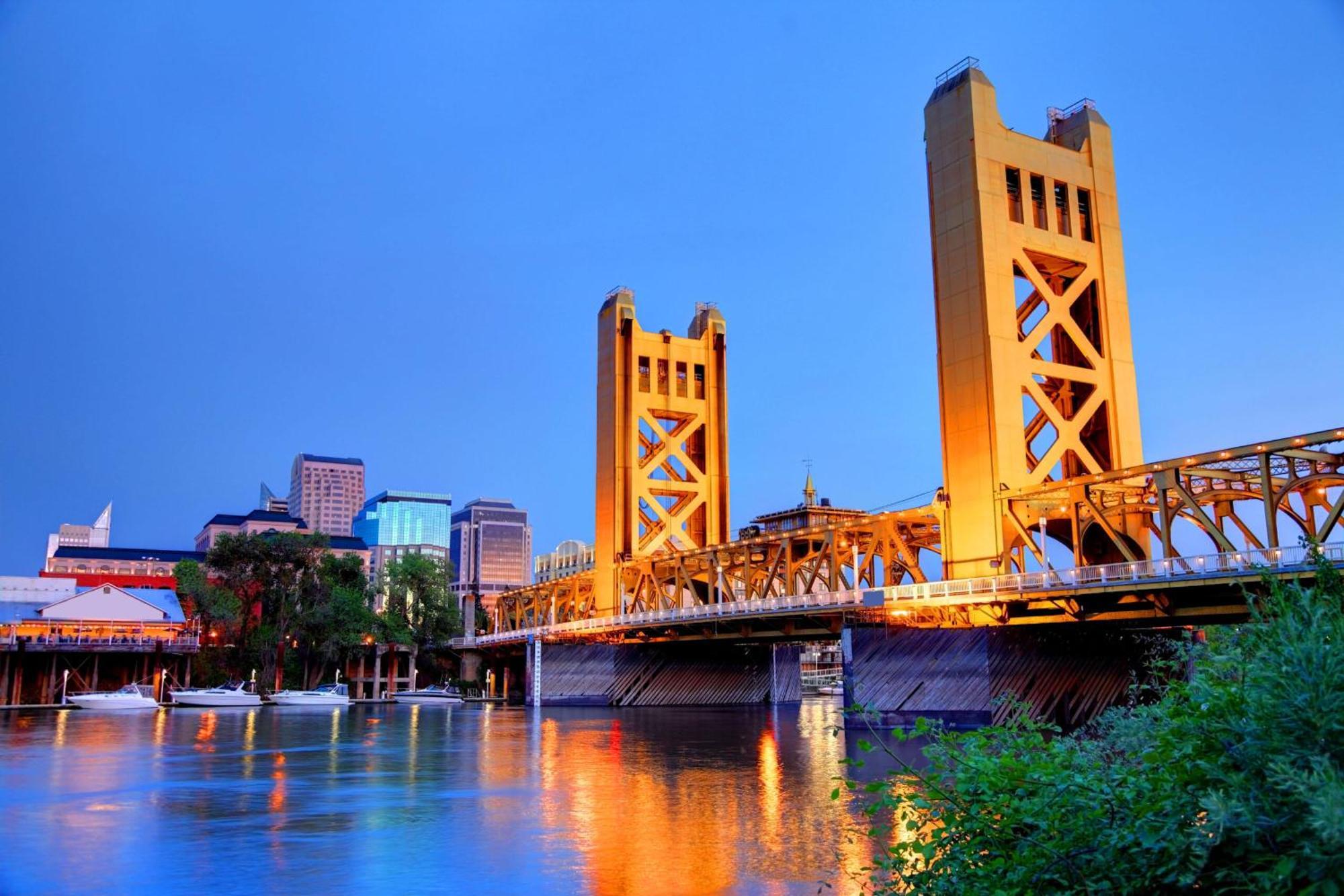 Holiday home 2br 1ba & Arcade Crib In The Heart Of Sac