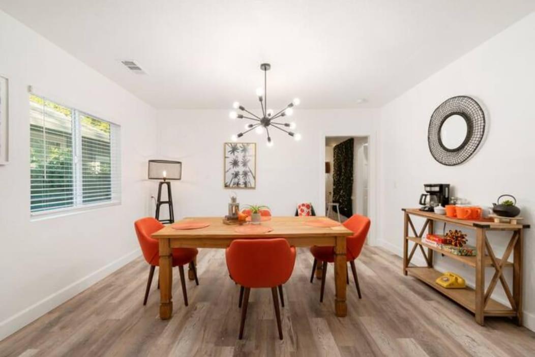2br 1ba & Arcade Crib In The Heart Of Sac Holiday home