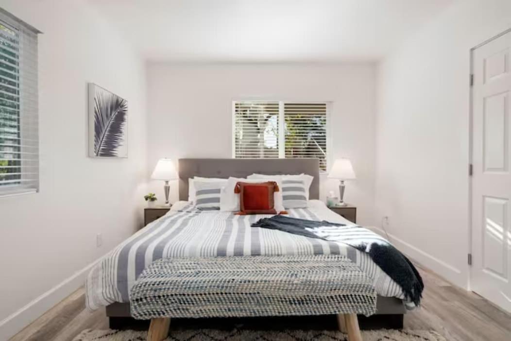 2br 1ba & Arcade Crib In The Heart Of Sac * Sacramento